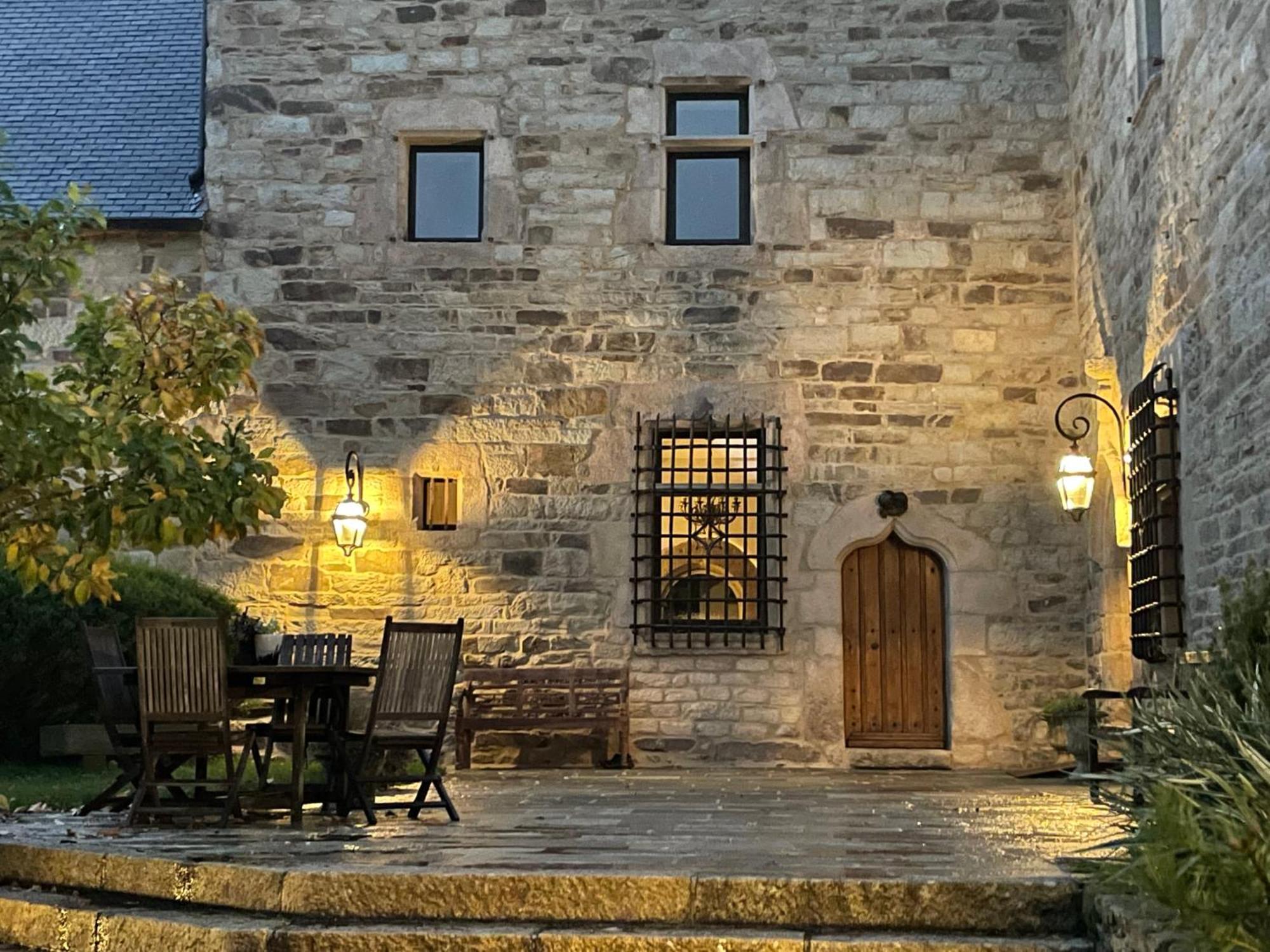 Manoir Medieval Du XV Ieme Siecle Minihy-Tréguier Dış mekan fotoğraf