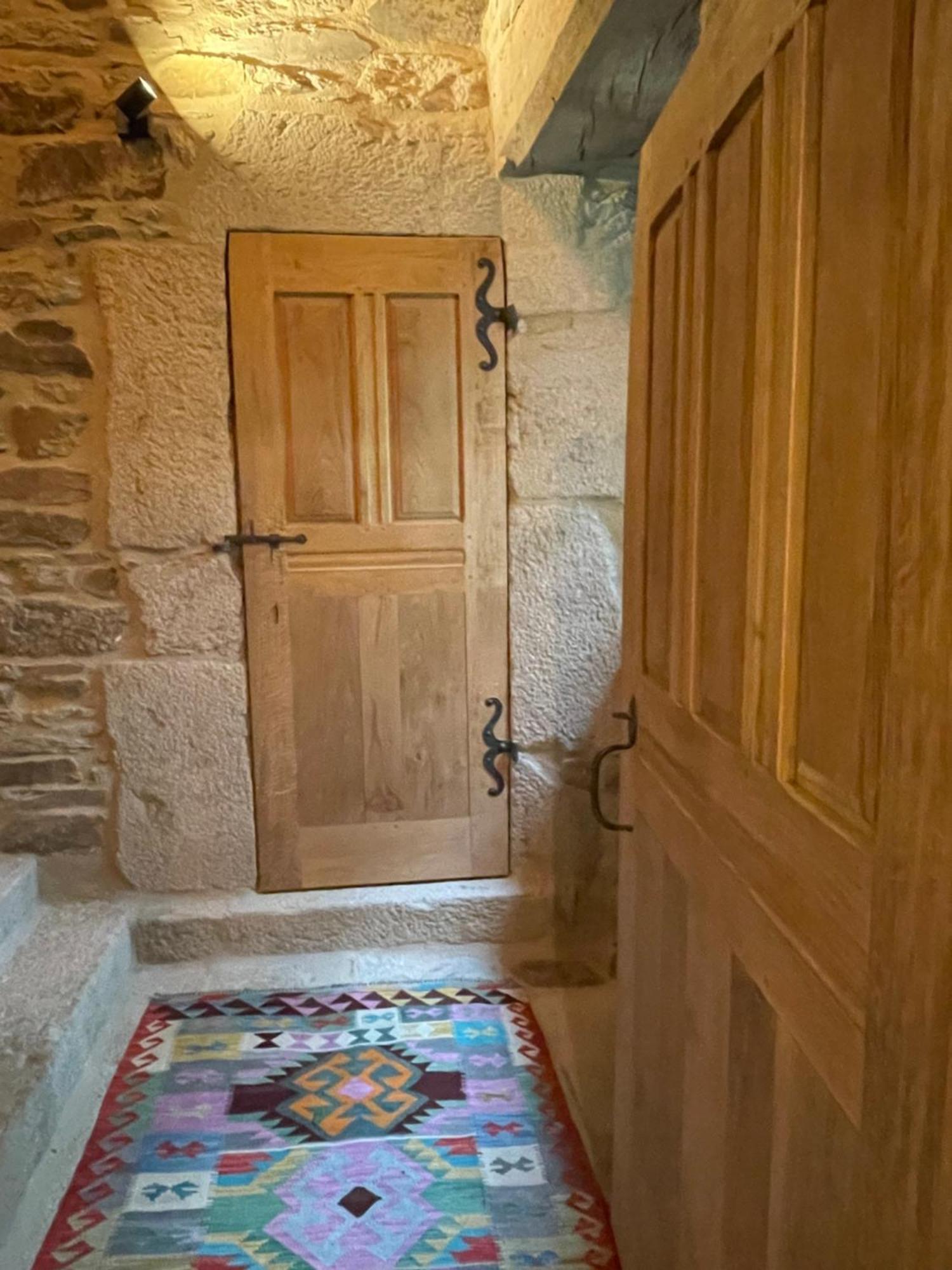 Manoir Medieval Du XV Ieme Siecle Minihy-Tréguier Dış mekan fotoğraf